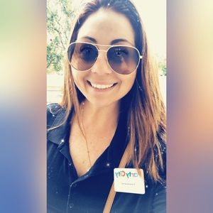 Meet your Posher, Toni